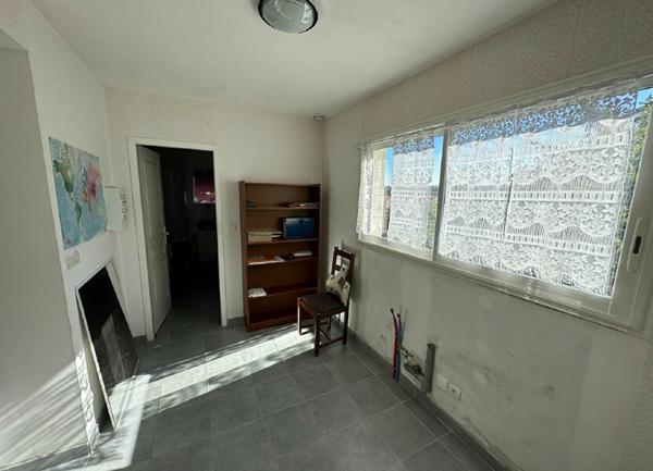 Maison à vendre    3 pièces •  Pont-Évêque