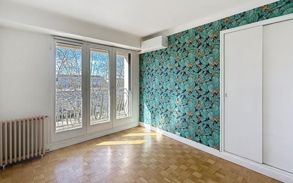 Appartement à louer    6 pièces •  Pau