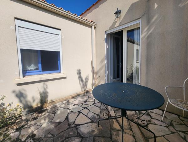 Maison à vendre de plain-pied 5 pièces - LE CHATEAU D'OLERON (17)