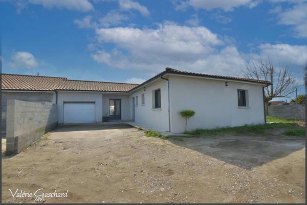 Maison neuve à vendre 3 chambres + garage à SAINT MEDARD DE GUIZIERES (33)
