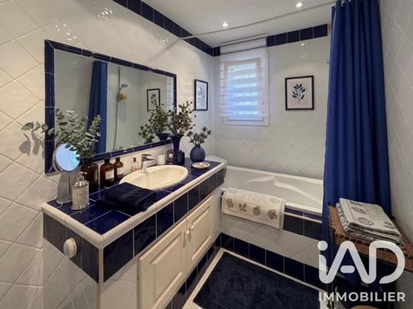 Maison (prestige) à vendre 7 pièces 161 m² Roquebrune-sur-Argens