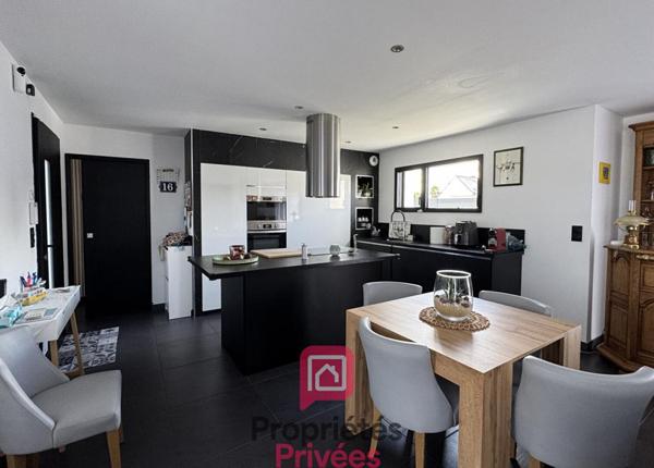 Maison Pledran 7 pièce(s) 121 m2
