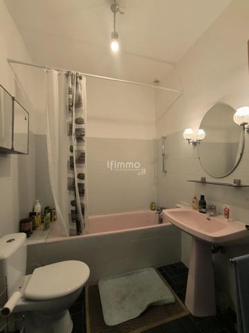 Propriété de caractère avec piscine et gîtes et garage