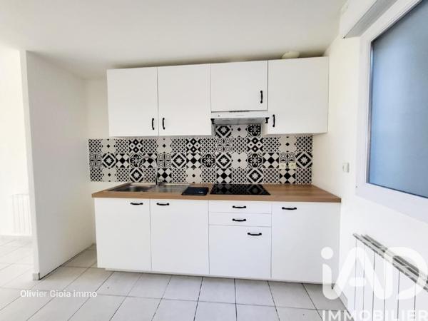 Location appartement 3 pièces 46 m² Coursan