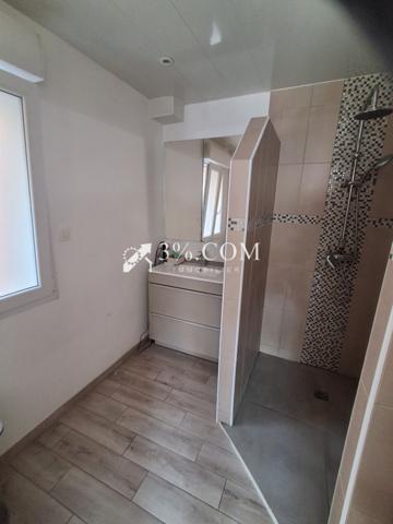 Maison
                                                                                                                                                                                                                                                                                                                        7 pièce(s)                                                                                                                                                                                                          3 chambre(s)                                                                                                                                                                                                          120  m²