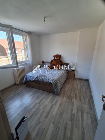 Maison
                                                                                                                                                                                                                                                                                                                        7 pièce(s)                                                                                                                                                                                                          3 chambre(s)                                                                                                                                                                                                          120  m²