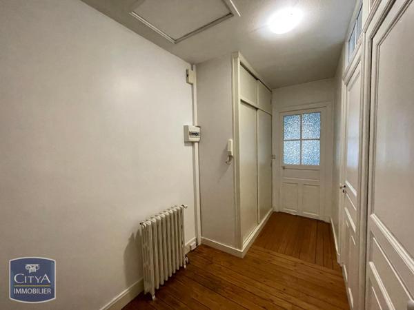 Appartement à louer 2 pièces 46.72m²