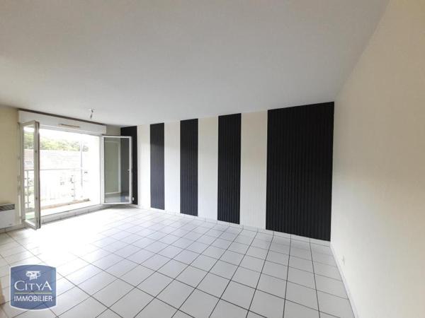 Appartement à louer 2 pièces 48.55m² Allonnes (72700)