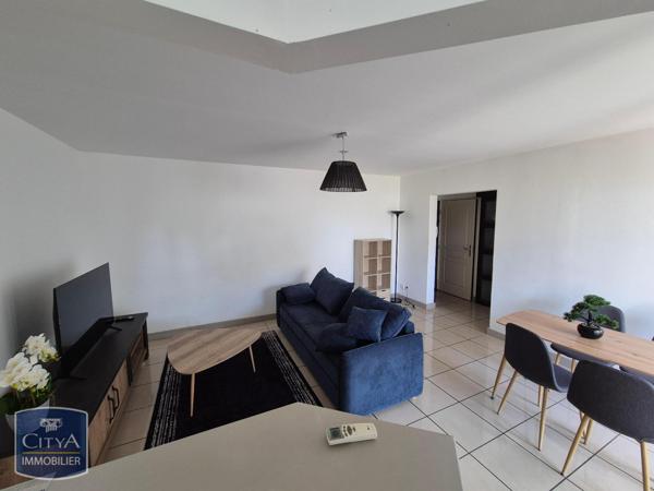 Appartement à louer 2 pièces 50.07m² Saint-Paul (97434)