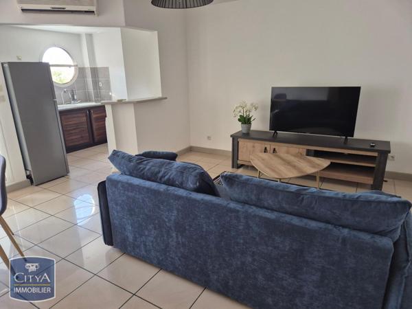 Appartement à louer 2 pièces 50.07m² Saint-Paul (97434)