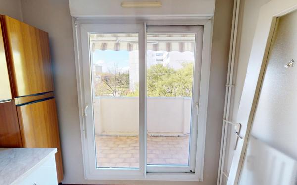 Appartement à louer    3 pièces •  Vaulx-en-Velin