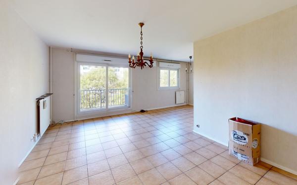 Appartement à louer    3 pièces •  Vaulx-en-Velin