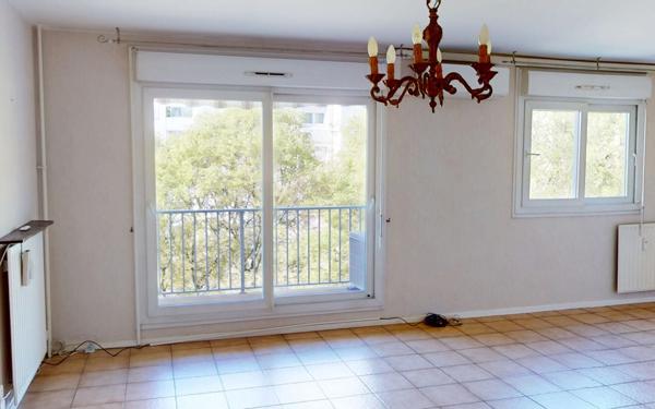 Appartement à louer    3 pièces •  Vaulx-en-Velin