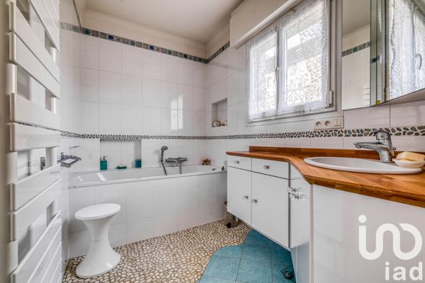 Maison à vendre 5 pièces 136 m² Conches-sur-Gondoire