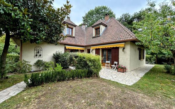 Maison à vendre    5 pièces • 187,80 m2 Yerres