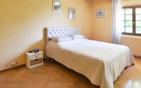 Maison à vendre    5 pièces • 187,80 m2 Yerres