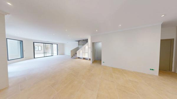 A VENDRE - MAISON DE VILLE D'EXCEPTION Centre ville Nîmes