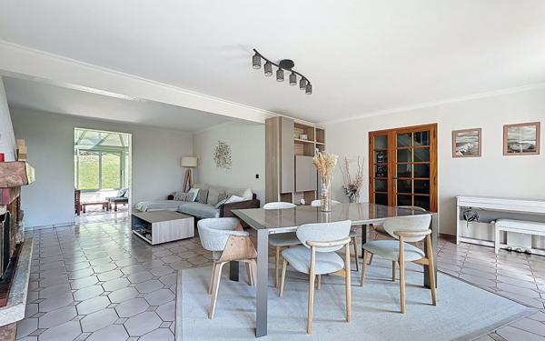 Maison à vendre    7 pièces •  Brunoy