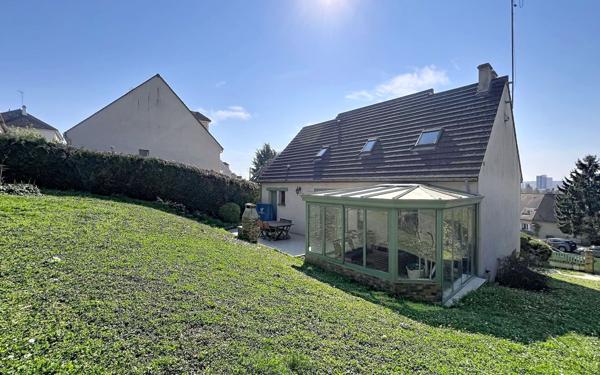 Maison à vendre    7 pièces •  Brunoy