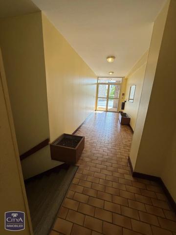 Appartement à vendre 1 pièce 37.4m² Angoulême (16000)