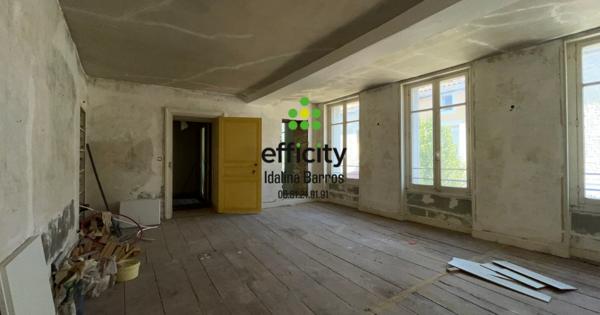 Maison
         8 pièces
        - 350 m² Exclusivité 129 000 € *