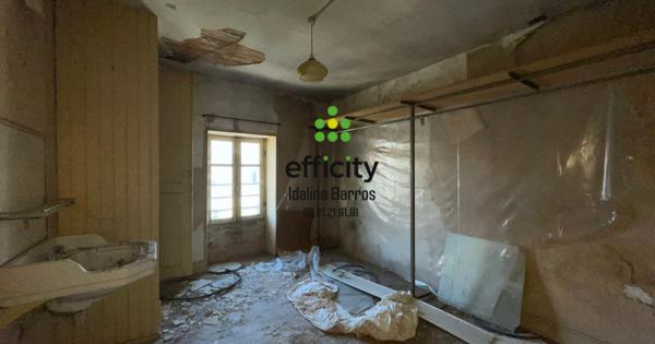 Maison
         8 pièces
        - 350 m² Exclusivité 129 000 € *