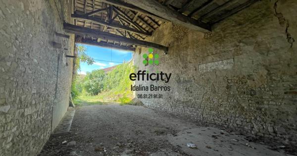 Maison
         8 pièces
        - 350 m² Exclusivité 129 000 € *