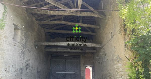 Maison
         8 pièces
        - 350 m² Exclusivité 129 000 € *