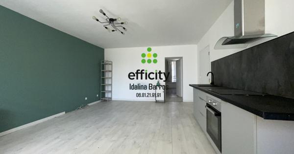 Maison
         8 pièces
        - 350 m² Exclusivité 129 000 € *