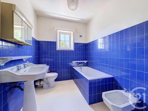 Maison à vendre  8 pièces - 181,34 m 2   ARCANGUES  - 64
