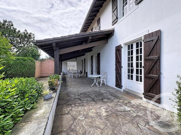 Maison à vendre  8 pièces - 181,34 m 2   ARCANGUES  - 64