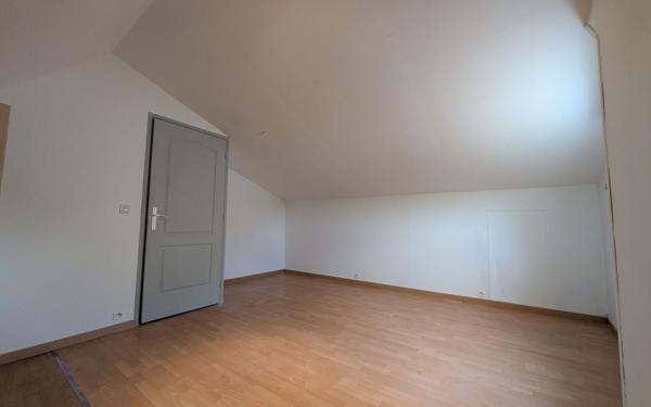 Maison à vendre    3 pièces •  Neuville-Saint-Amand