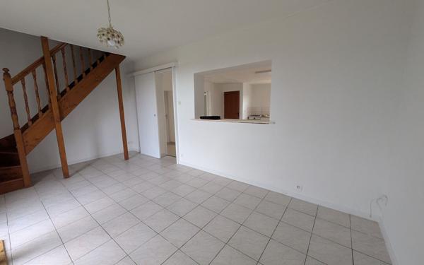 Maison à vendre    3 pièces •  Neuville-Saint-Amand