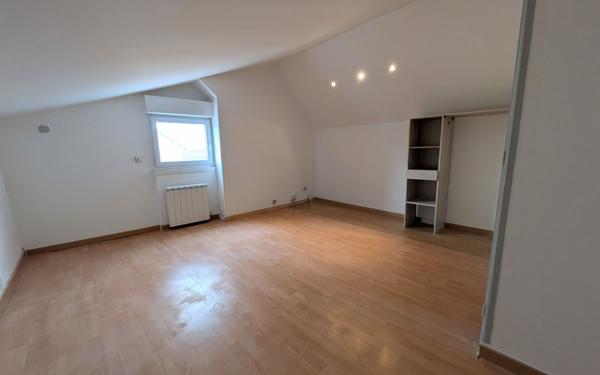 Maison à vendre    3 pièces •  Neuville-Saint-Amand