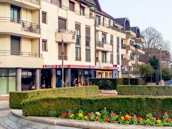Commerce à vendre à Divonne-les-Bains (01220) - Ain