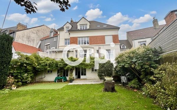 Maison à vendre    8 pièces • 239 m2 Boulogne-sur-Mer