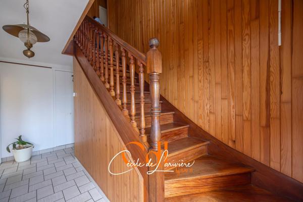 Charmente maison familiale bien située et petit prix !