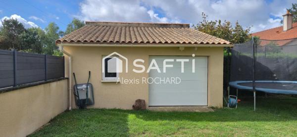 Pavillon de plain pied à Nieul l'Espoir