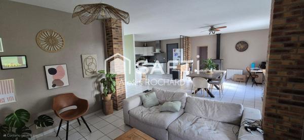 Pavillon de plain pied à Nieul l'Espoir