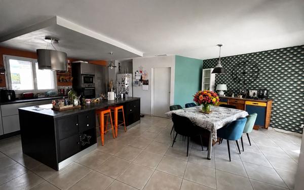 Maison à vendre    5 pièces •  Pennautier