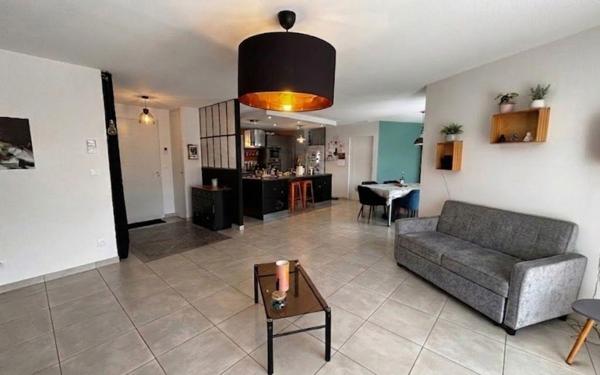 Maison à vendre    5 pièces •  Pennautier