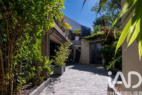 Maison à vendre 6 pièces 140 m² Suresnes