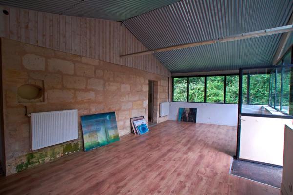 Historique château du 16ème siècle d’environ 750 m² – à 8 km de Bordeaux centre