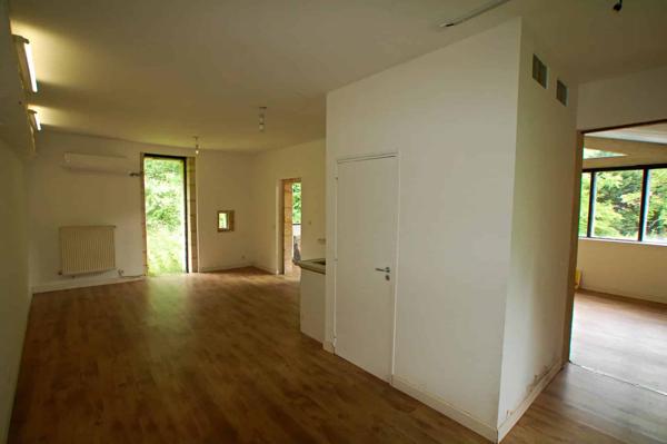 Historique château du 16ème siècle d’environ 750 m² – à 8 km de Bordeaux centre