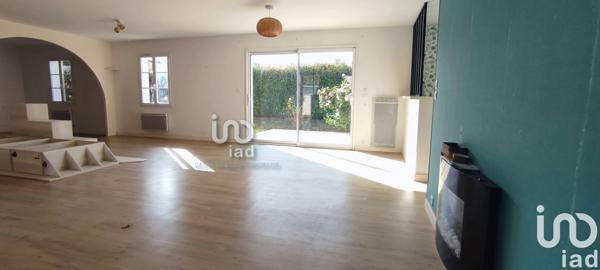 Maison à vendre 5 pièces 106 m² Fontenay-le-Comte