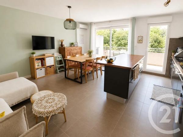 Appartement T3 à vendre  3 pièces - 61,08 m 2   MARSEILLE  - 13012