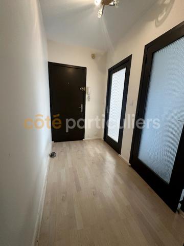 Vente
                Appartement48,35 m² - 2 Pièces -
                    CLERMONT FERRAND (63000)