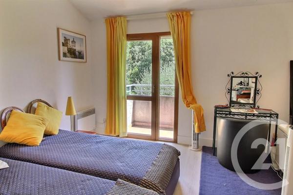 Maison à vendre  5 pièces - 155 m 2   BIOT  - 06