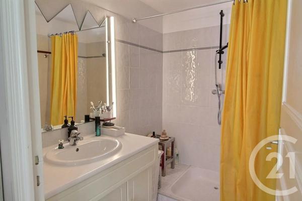 Maison à vendre  5 pièces - 155 m 2   BIOT  - 06