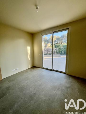 Maison à vendre 8 pièces 220 m² Sainte-Lucie-De-Porto Vecchio